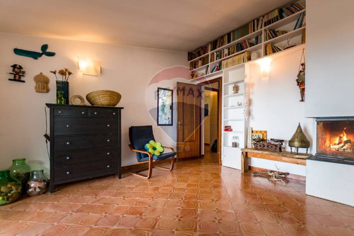 Image No.7-3 Bed Villa for sale