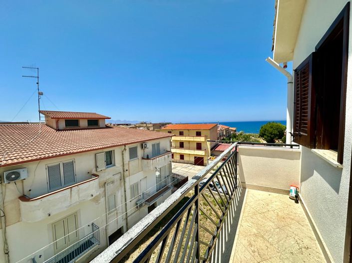 Image No.16-3 Bed Apartment for sale