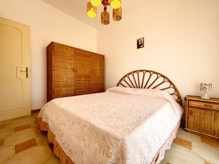 Image No.23-4 Bed Villa for sale