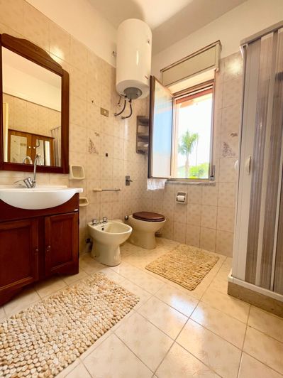 Image No.25-4 Bed Villa for sale