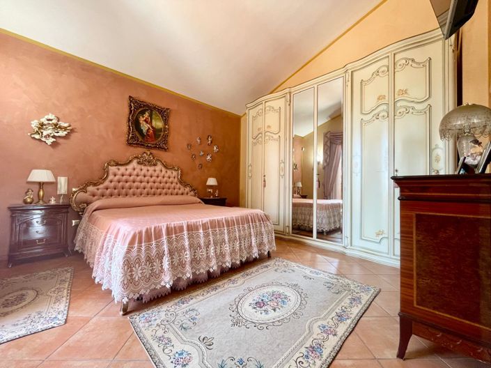 Image No.24-3 Bed Villa for sale