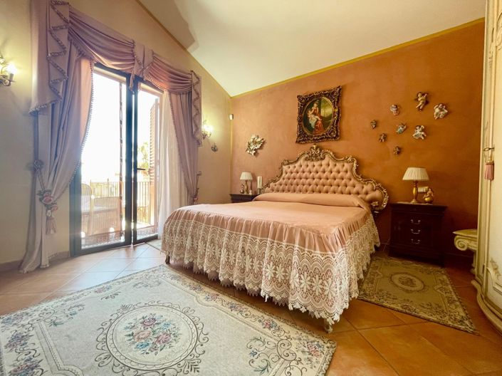 Image No.25-3 Bed Villa for sale