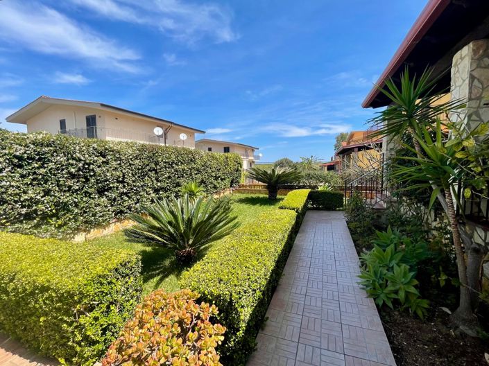 Image No.39-3 Bed Villa for sale