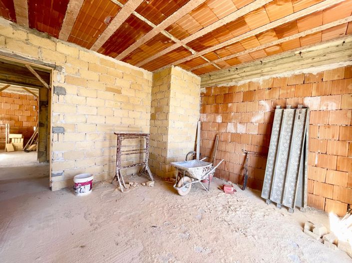 Image No.30-3 Bed Villa for sale