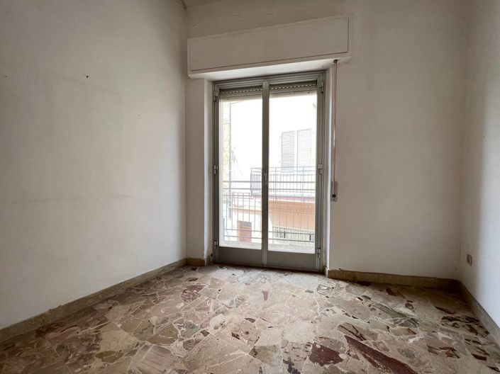 Image No.22-3 Bed House for sale