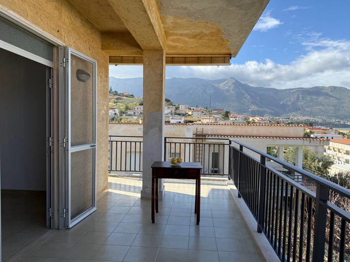 Image No.22-2 Bed Villa for sale