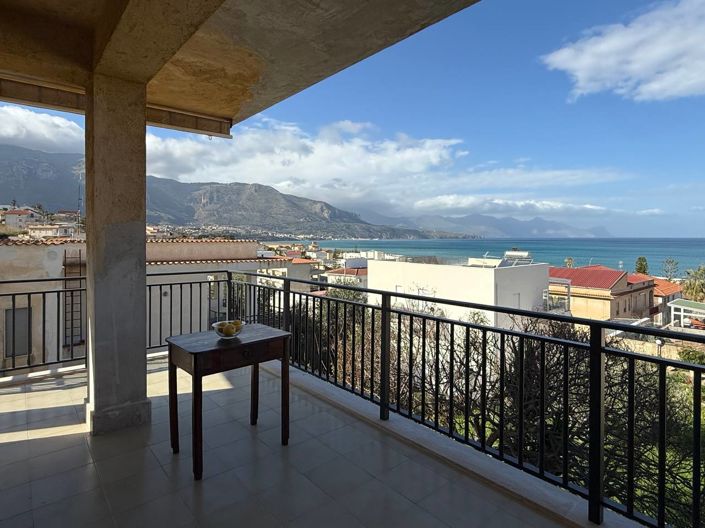 Image No.23-2 Bed Villa for sale