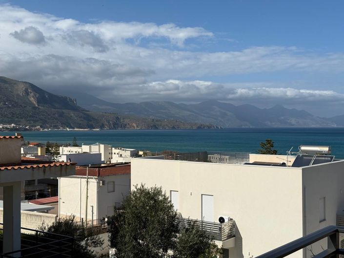 Image No.24-2 Bed Villa for sale