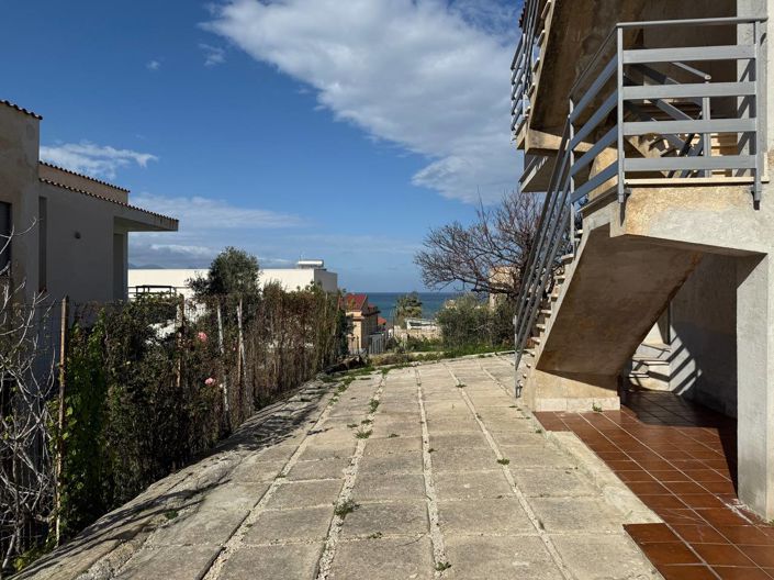 Image No.40-2 Bed Villa for sale