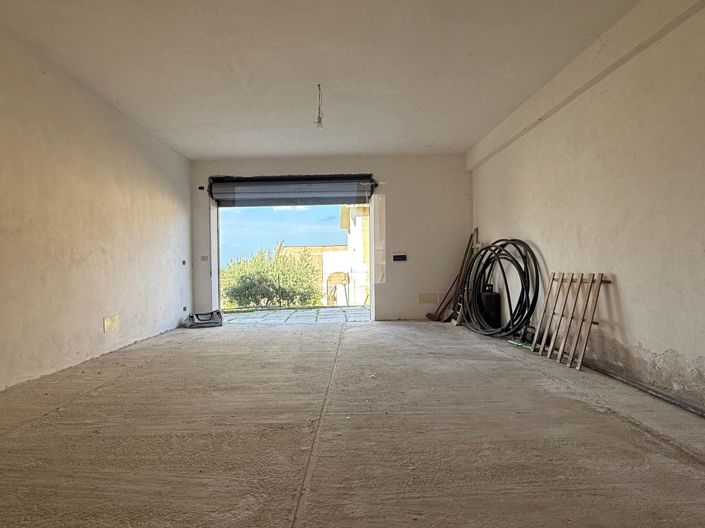 Image No.43-2 Bed Villa for sale