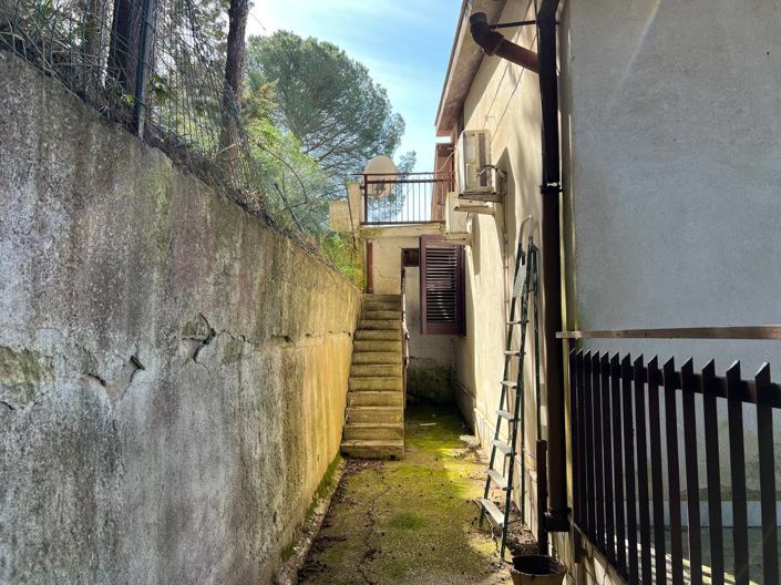 Image No.20-3 Bed Villa for sale