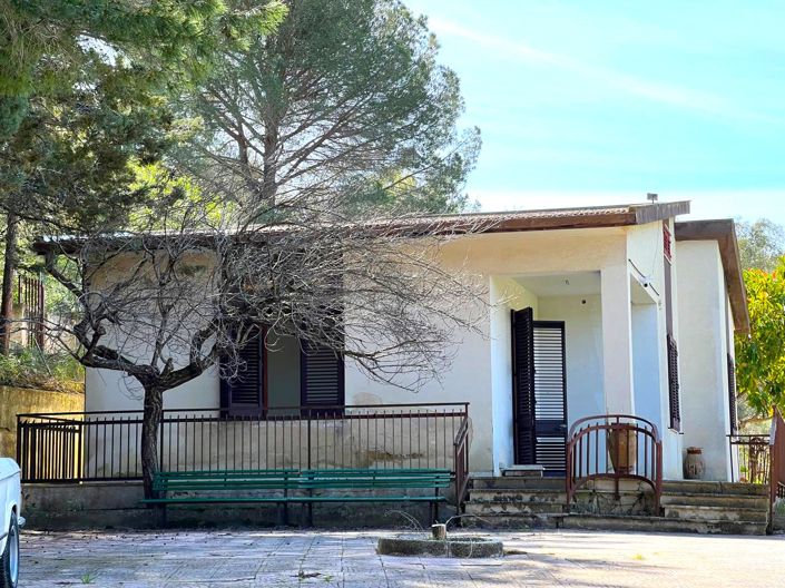 Image No.3-3 Bed Villa for sale