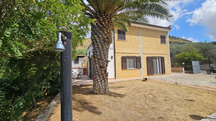 Image No.3-3 Bed Villa for sale