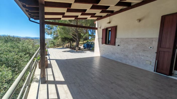 Image No.3-2 Bed Villa for sale