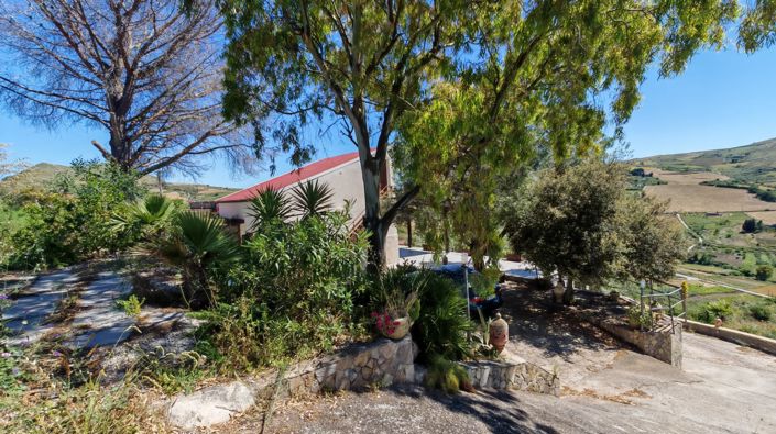 Image No.30-2 Bed Villa for sale