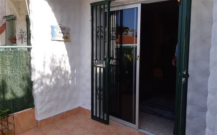 Image No.12-2 Bed Townhouse for sale