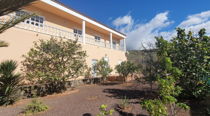 Image No.8-6 Bed Villa for sale