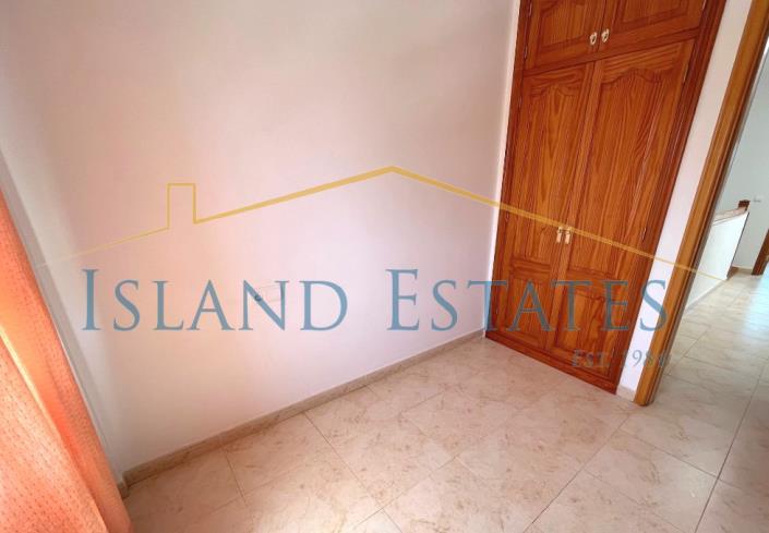 Image No.8-3 Bed Townhouse for sale