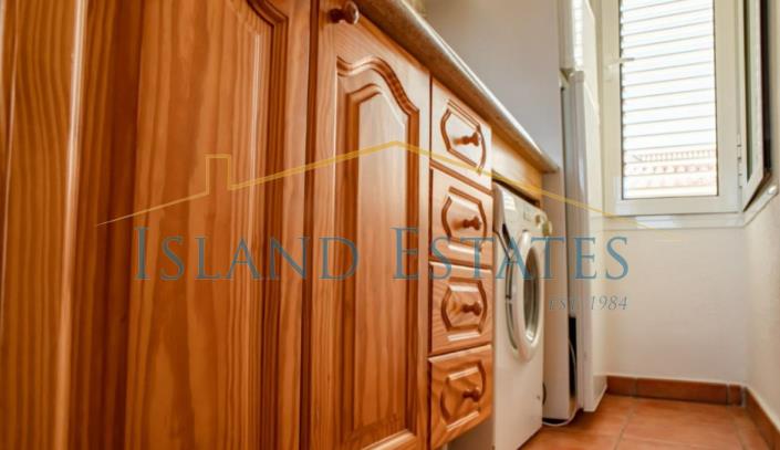 Image No.12-4 Bed House for sale