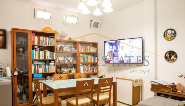 Image No.15-4 Bed House for sale