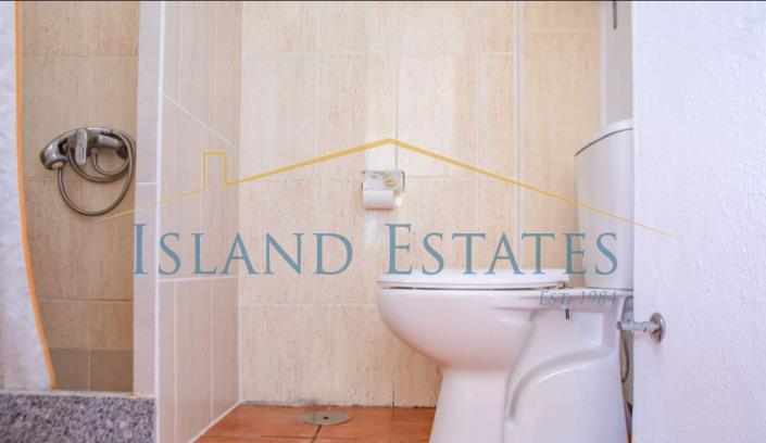 Image No.18-4 Bed House for sale