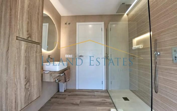 Image No.13-3 Bed Villa for sale