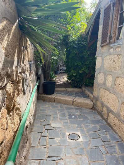 Image No.20-4 Bed Country House for sale