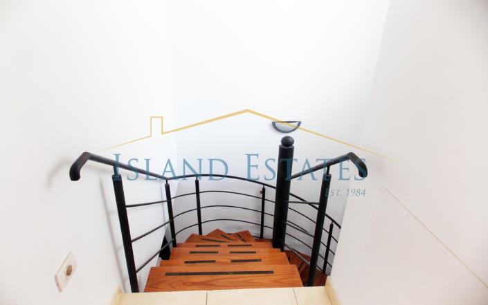 Image No.10-3 Bed Townhouse for sale