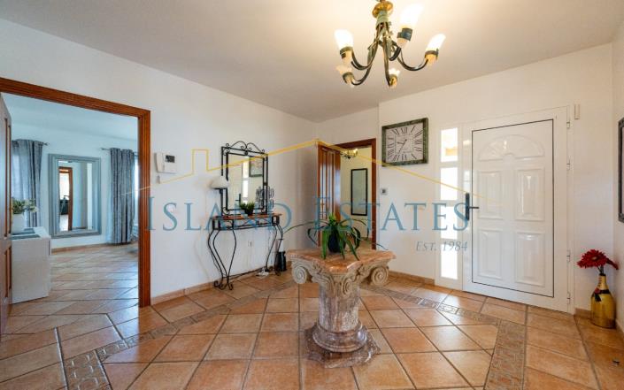 Image No.9-7 Bed House/Villa for sale