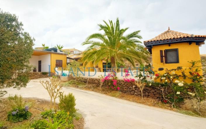 Image No.5-1 Bed Country House for sale