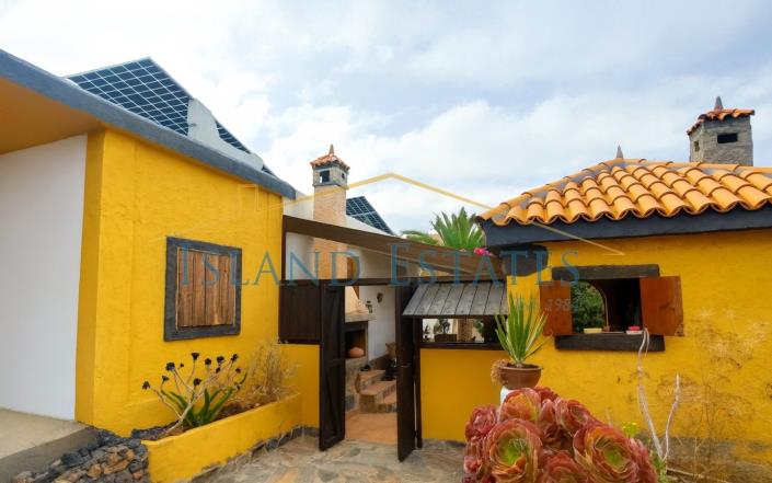 Image No.2-1 Bed Country House for sale