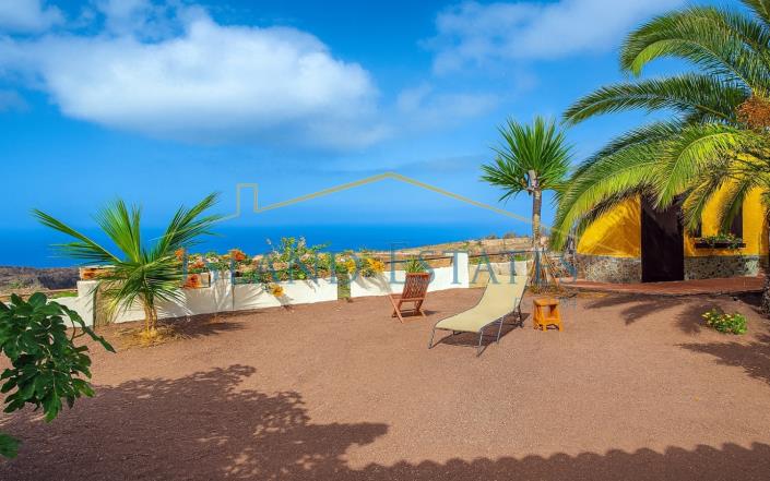 Image No.1-1 Bed Country House for sale