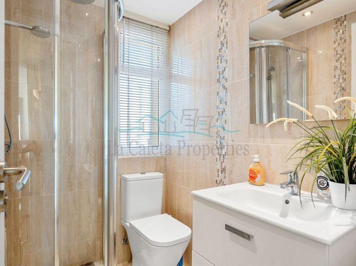 Image No.37-3 Bed Apartment for sale