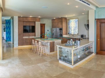 id793d8101-0000-0500-0000-000015cfb60b