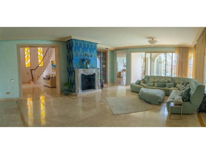 Image No.12-6 Bed Villa for sale