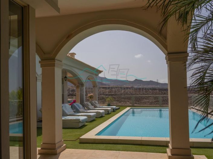 Image No.8-6 Bed Villa for sale