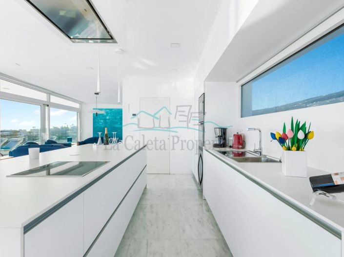 Image No.14-5 Bed Villa for sale