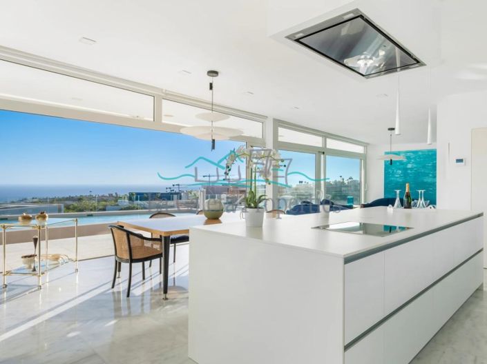 Image No.7-5 Bed Villa for sale