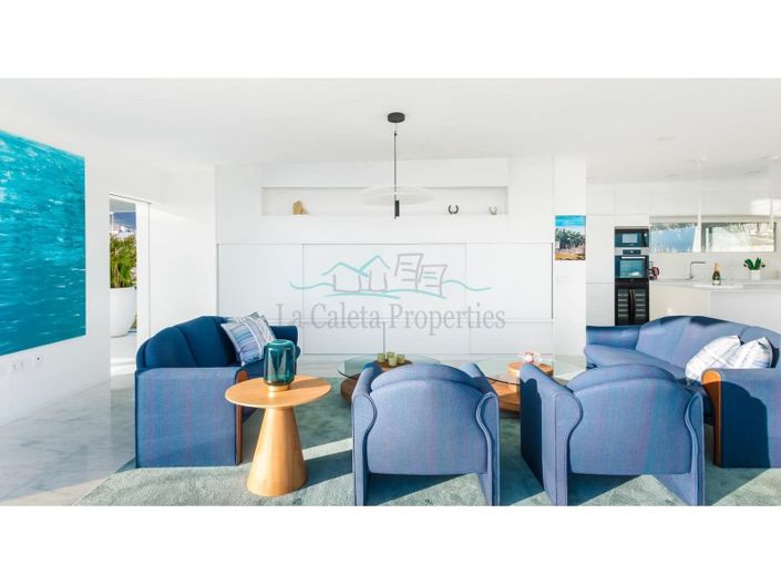 Image No.8-5 Bed Villa for sale