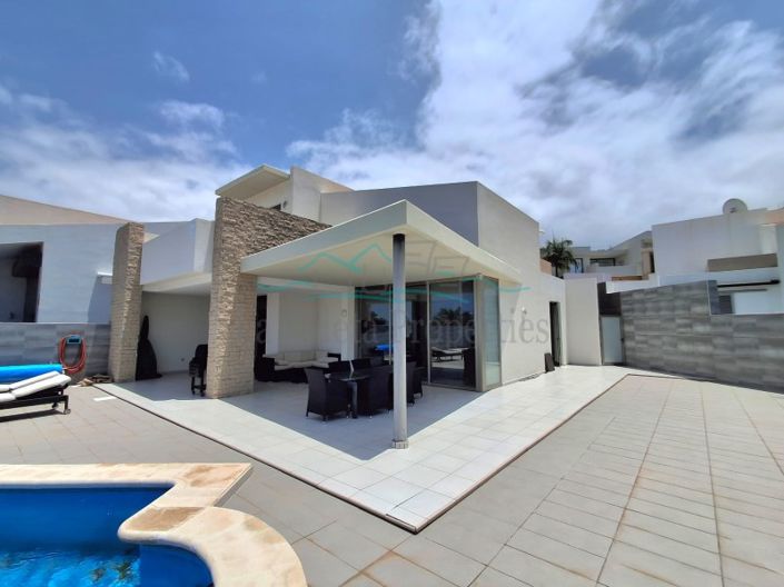 Image No.5-3 Bed House for sale