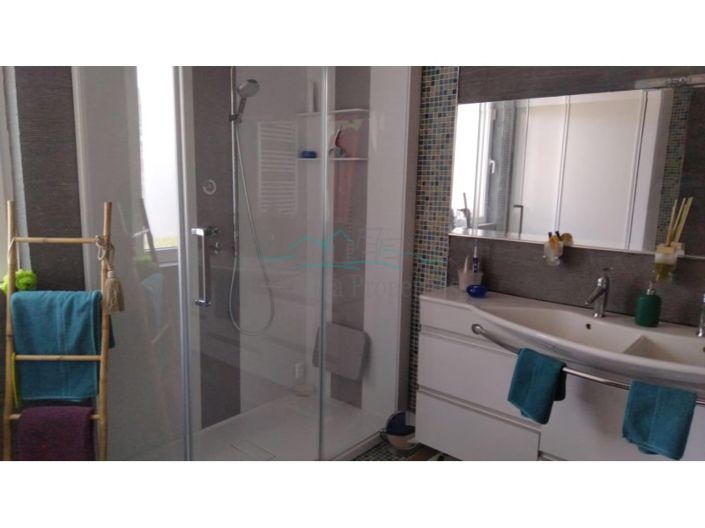 Image No.8-2 Bed Farmhouse for sale