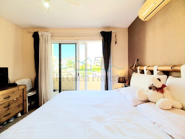 Image No.12-4 Bed House for sale