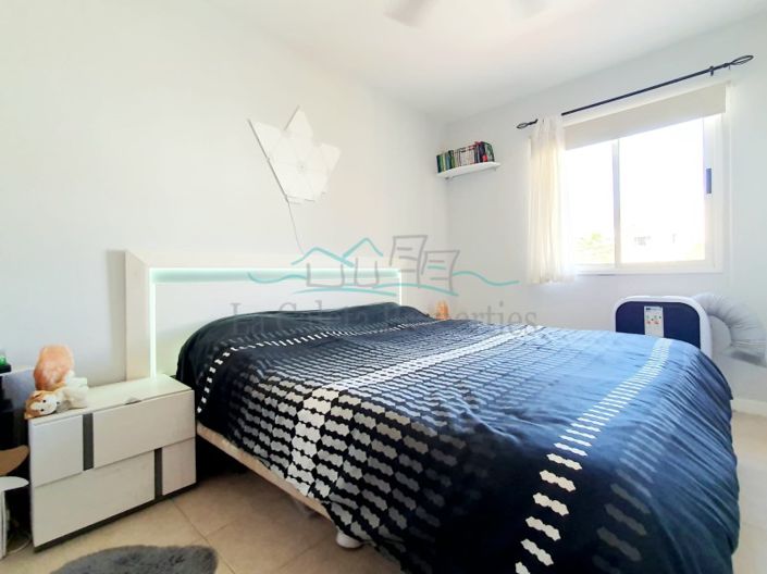 Image No.15-4 Bed House for sale