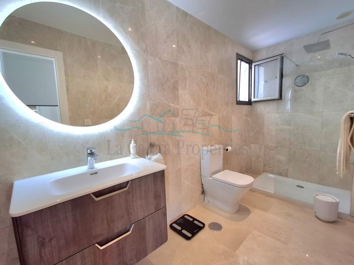 Image No.16-2 Bed Apartment for sale