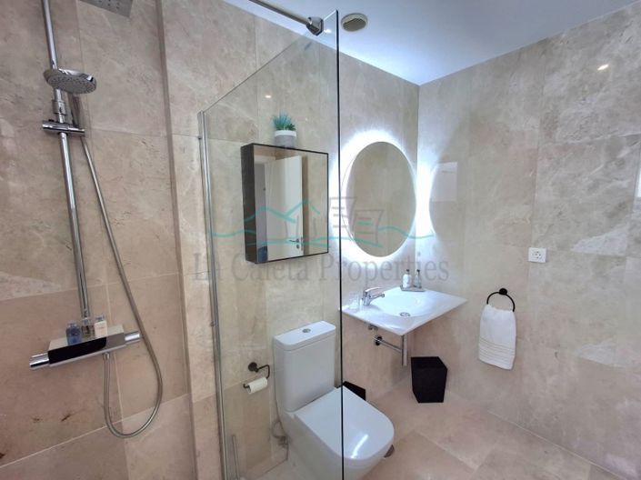 Image No.18-2 Bed Apartment for sale