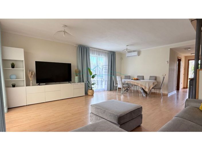 Image No.15-5 Bed House for sale