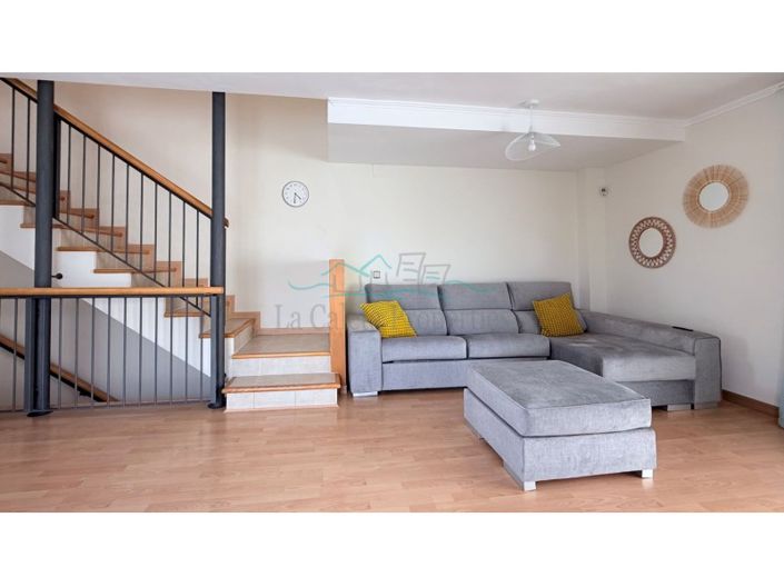 Image No.17-5 Bed House for sale