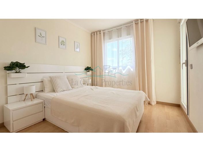 Image No.9-5 Bed House for sale