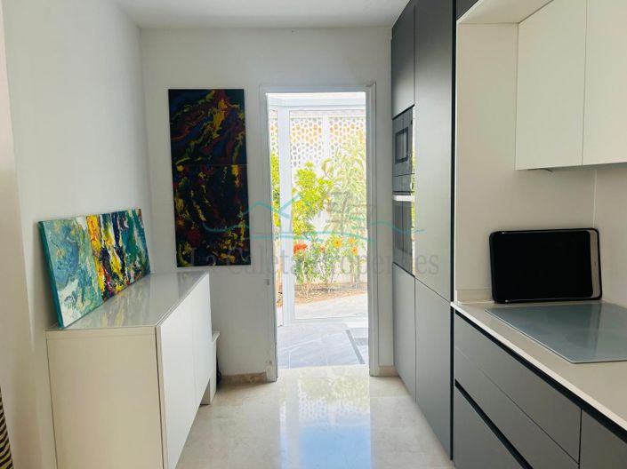 Image No.23-3 Bed Villa for sale