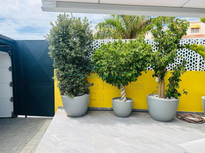 Image No.8-3 Bed Villa for sale